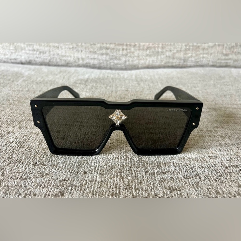 Louis Vuitton Cyclone Sunglasses - Picture 3 of 5